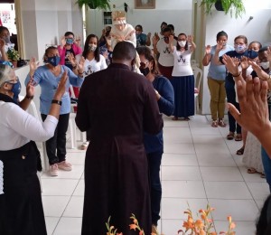 Mães que oram pelos filhos, uma Missão em favor das famílias