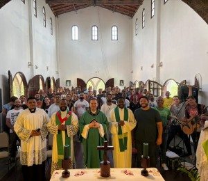 Dom Dirceu celebrou três anos da Obra Lumen na Diocese de Camaçari e abençoou a Padaria Maná na Fazenda do Natal