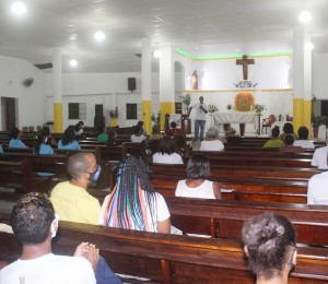 Paróquia Sagrada Família se prepara para as visitas missionárias do mês de outubro