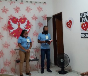 Noivos  da Paróquia Sagrada Família participaram de encontro em preparação ao matrimônio 