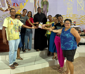 Paróquia Santa Marcelina realiza encontrão paroquial com catequistas e apresenta Diretório Pastoral