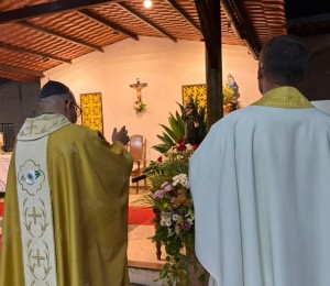 Procissão e missa marcaram encerramento dos festejos de São Francisco em Arembepe