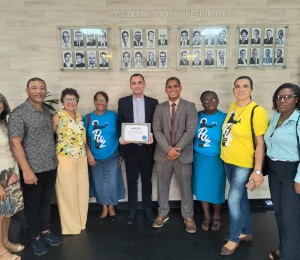 Padre Christian Bernard é homenageado por serviços prestados à comunidade em Arembepe
