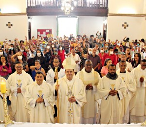 Dom Dirceu visita oficialmente o Santuário Nossa Senhora das Candeias