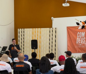 Centro Diocesano São João Paulo II sediou encontro “Com Deus, Tem Jeito” em Camaçari