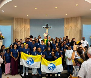 Paróquia São Bento recebeu jovens de diferentes dioceses para experiência missionária em Monte Gordo