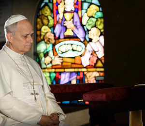 Papa Leão XIV apresenta sua intenção de oração para o mês de abril, dedicada aos sacerdotes em crise