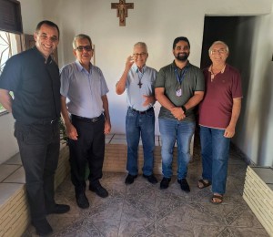 Clero da Forania do Divino Espírito Santo realiza encontro de fraternidade e planejamento pastoral