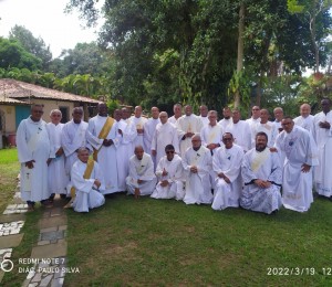 Diáconos permanentes participam de retiro anual e reforçam a importância da participação, comunhão e missão.