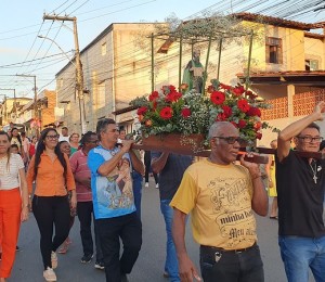 Procissão e Missa marcaram o encerramento dos festejos de São Tomé Apóstolo em Camaçari