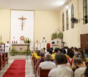 Procissão e Missa marcaram o encerramento dos festejos da Paróquia Cristo Ressuscitado