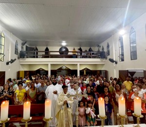 Paróquia Cristo Ressuscitado conclui festejos com celebração solene