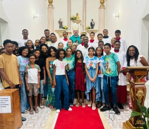 Dom Dirceu presidiu Missa da Juventude na Quase Paróquia Nossa Senhora de Nazaré da Passagem