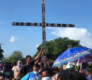 Paróquia Santa Marcelina realiza caminhada penitencial