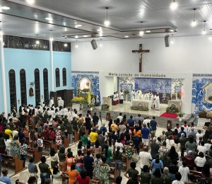 Procissão e Missa marcaram o encerramento dos festejos da Paróquia  Nossa Senhora da Boa Viagem em Dias D'Ávila