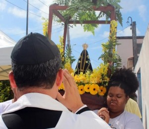 Paróquia do Divino Espírito Santo realizou dia celebrativo em louvor a Nossa Senhora Aparecida