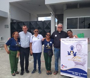 Movimento das Mães que Oram pelos Filhos realizou acolhida às mães em porta de Presídio em Simões Filho