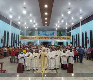 Paróquia Nossa Senhora da Boa Viagem recebe Dom Dirceu pela primeira vez