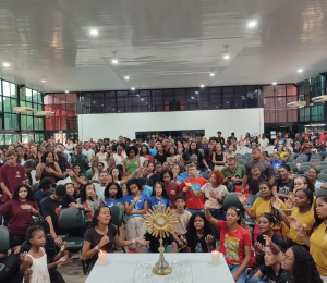  “Aqui Tem Jovem, Aqui Tem Fogo”, encontro reuniu jovens católicos da RCC para dia de espiritualidade