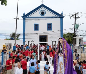 Imagem restaurada de Nossa Senhora das Dores retorna à Igreja do Divino Espírito Santo, em Vila de Abrantes