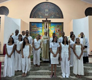 Mais de 140 adultos foram batizados durante a Páscoa na Diocese de Camaçari