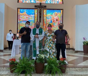 Pastoral do Povo nômade acolhe ciganos em Santa Missa