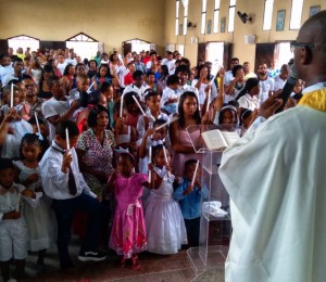 Quase Paróquia São José Operário realizou mutirão de batismo na Páscoa