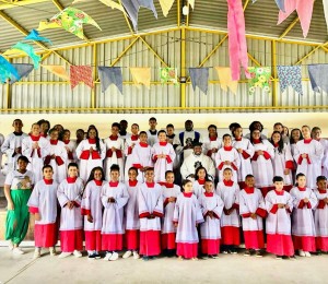 Paróquia Santa Marcelina promoveu retiro de espiritualidade para Coroinhas e Cerimoniários 
