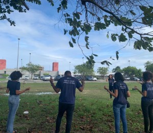 Ministério jovem da Diocese de Camaçari realizou ação missionária de oração em hospitais  neste domingo (11)