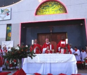 Milhares de fiéis rendem homenagens ao padroeiro da Diocese