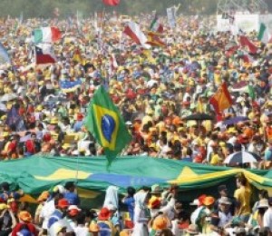 Jovens relatam a experiência ter participado da JMJ Rio 2013 