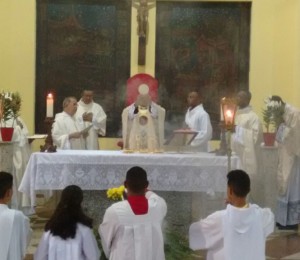 Catedral festeja jubileu de 50 anos e fechamento da Porta Santa