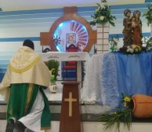 Paróquia Frei Galvão realiza encontro de oração pelas famílias