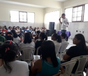 Catequistas participam de encontro diocesano em Simões Filho