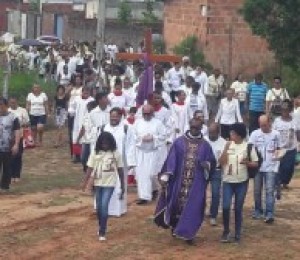 Quase Paróquia Ascensão do Senhor promove caminhada da reconciliação