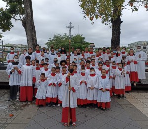 Coroinhas da Diocese de Camaçari celebraram seu padroeiro com Missa Festiva