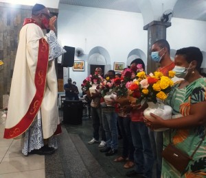 Mês missionário : Paróquia São Sebastião  realiza mês intenso de visitas e evangelização