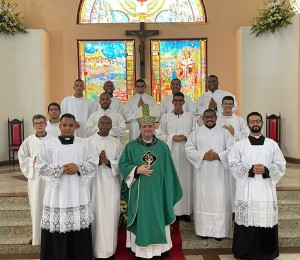 Seminaristas da Diocese de Camaçari são enviados para estágio Pastoral nas Paróquias