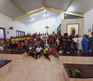 Jovens de Simões Filho participaram da Jornada Diocesana da Juventude