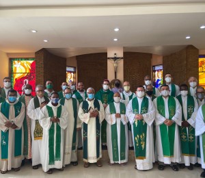 Sacerdotes da Diocese de Camaçari participam do retiro anual do clero