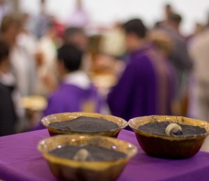 Quarta-feira de cinzas : Confira a programação das celebrações nas Paróquias