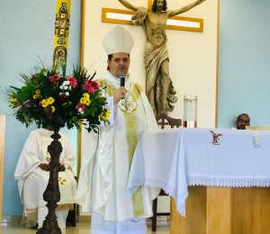 Dom Dirceu presidiu Missa de conclusão do Avivamento da RCC da Diocese de Camaçari