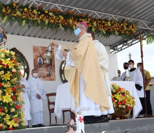 Com Missa festiva e procissão Paróquia Nossa Senhora da Conceição celebrou sua padroeira