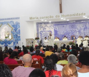 Dom Dirceu presidiu Missa de Encerramento da Jornada da Misericórdia em Dias D'Ávila