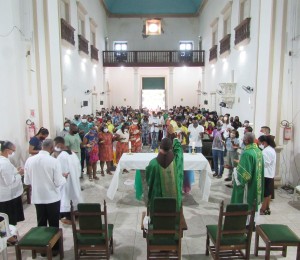 Paróquia São Gonçalo encerra atividades do mês missionário