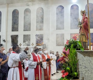 Festa de São Thomaz de Cantuária acontece nesta sexta-feira(07/01), a tradicional procissão será substituída por uma carreata