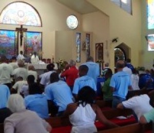 Integrantes do Movimento do Terço dos Homens da Diocese se reúnem em encontro 