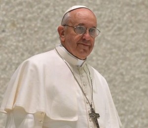  Papa convoca Sínodo sobre a família para 2014