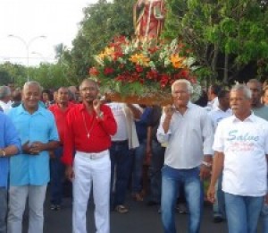 Dia festivo em honra a São Thomaz reúne cinco mil fiéis 