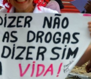 Pastoral da sobriedade realiza a 14ª Caminhada contra as Drogas, em Candeias